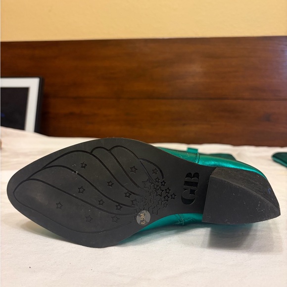 Giani Bernini Celtic Heeled Boots Taylor Swift Like - Picture 8 of 16